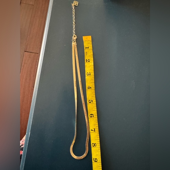 Kendra Scott Kassie Chain Necklace in Gold - Picture 8 of 8